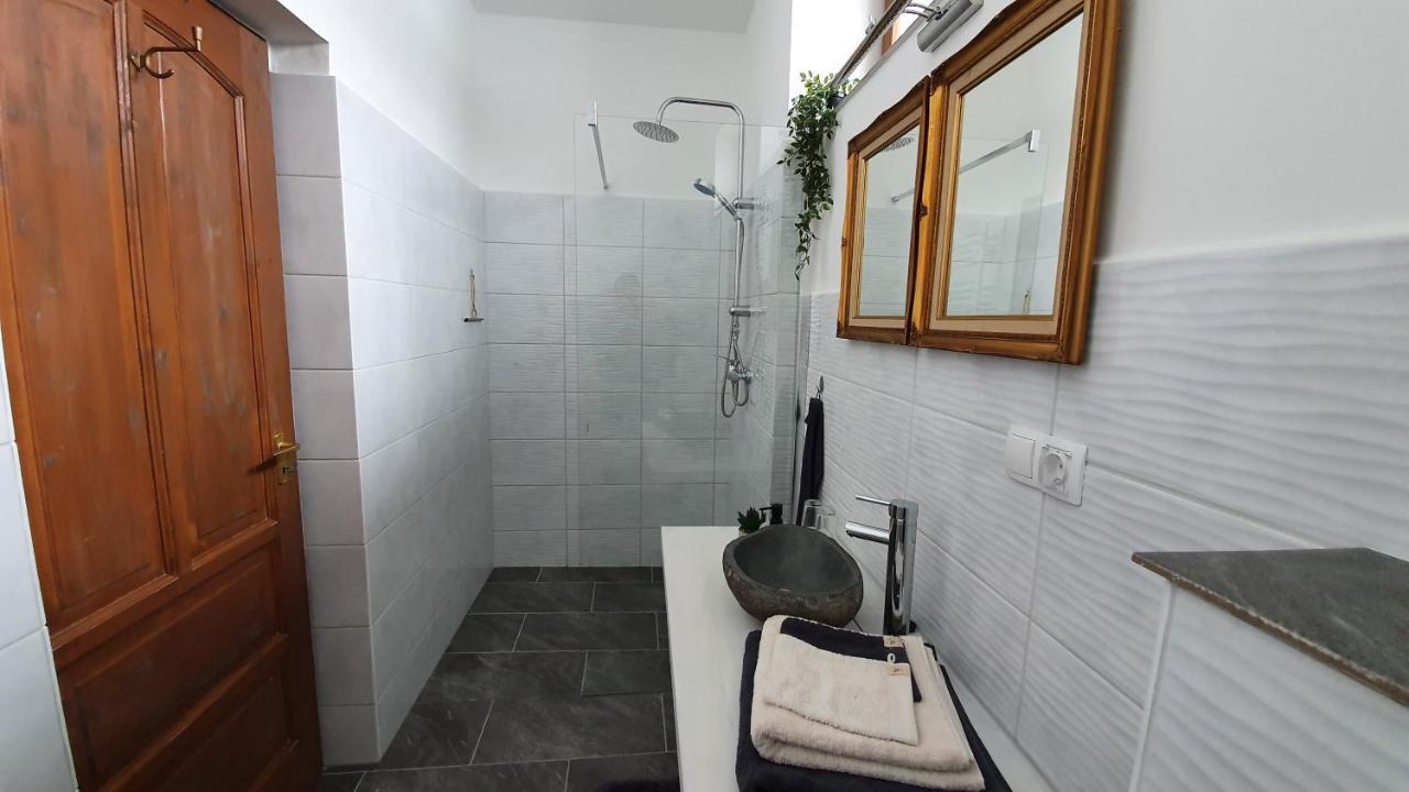 Bed and Breakfast Tisza White House Tiszaszolos Экстерьер фото